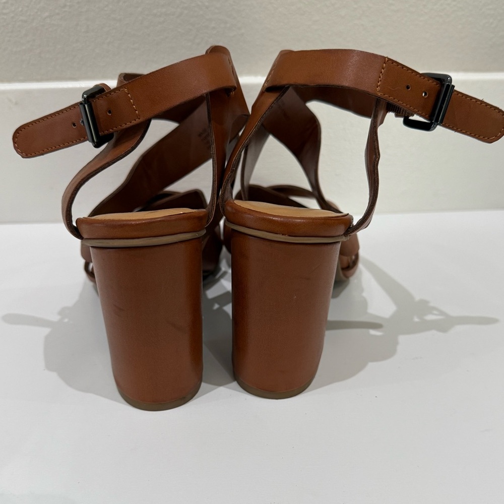 BP. Nordstrom Crisscross Strap block-heel Buckle size 7.5 in brown - Picture 6 of 10